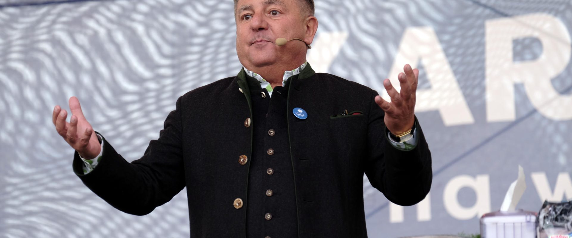 Robert Makłowicz gotuje dla rzeszowian w trakcie festiwalu "Karpaty na widelcu"