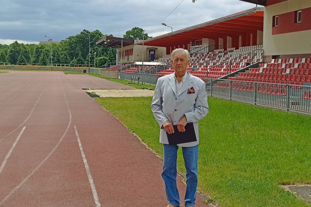Aleksander Bentkowski na stadionie klubu Resovia w Rzeszowie.