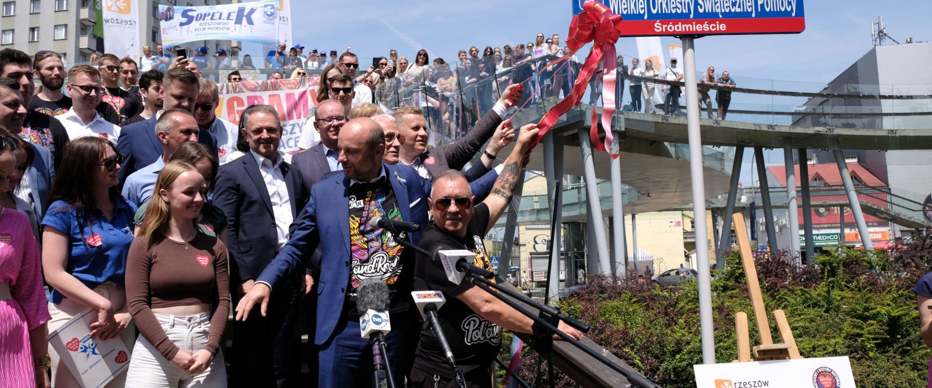 Okrągła kładka w Rzeszowie oficjalnie nosi imię Wielkiej Orkiestry Świątecznej Pomocy.