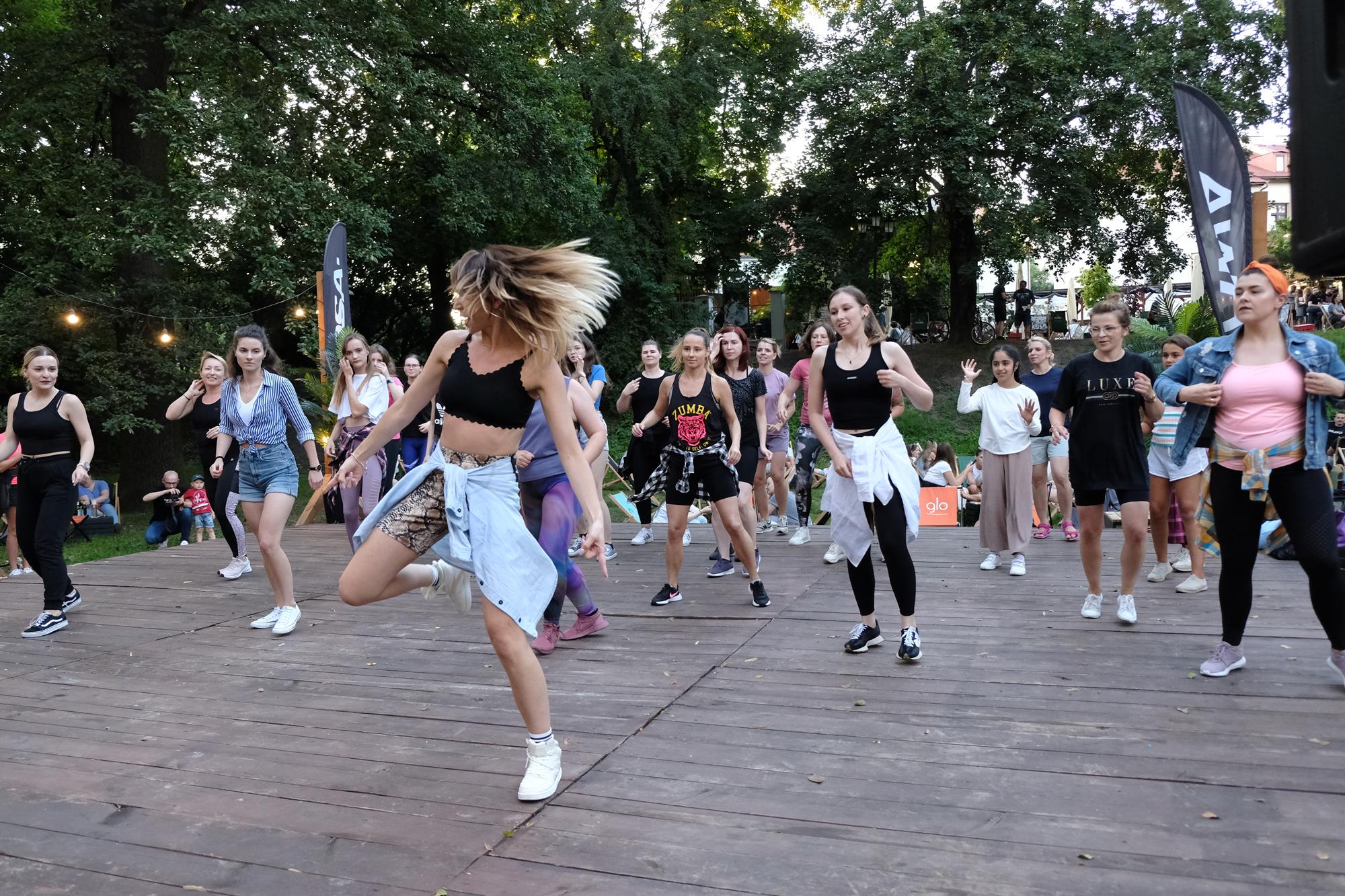 Zumba w fosie rzeszowskiego zamku [ZDJĘCIA]