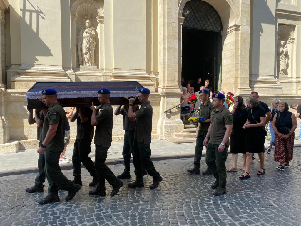 Pogrzeb ukraińskiego żołnierza we Lwowie.