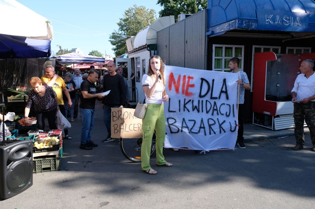 Protest handlowców na placu Balcerowicza w Rzeszowie