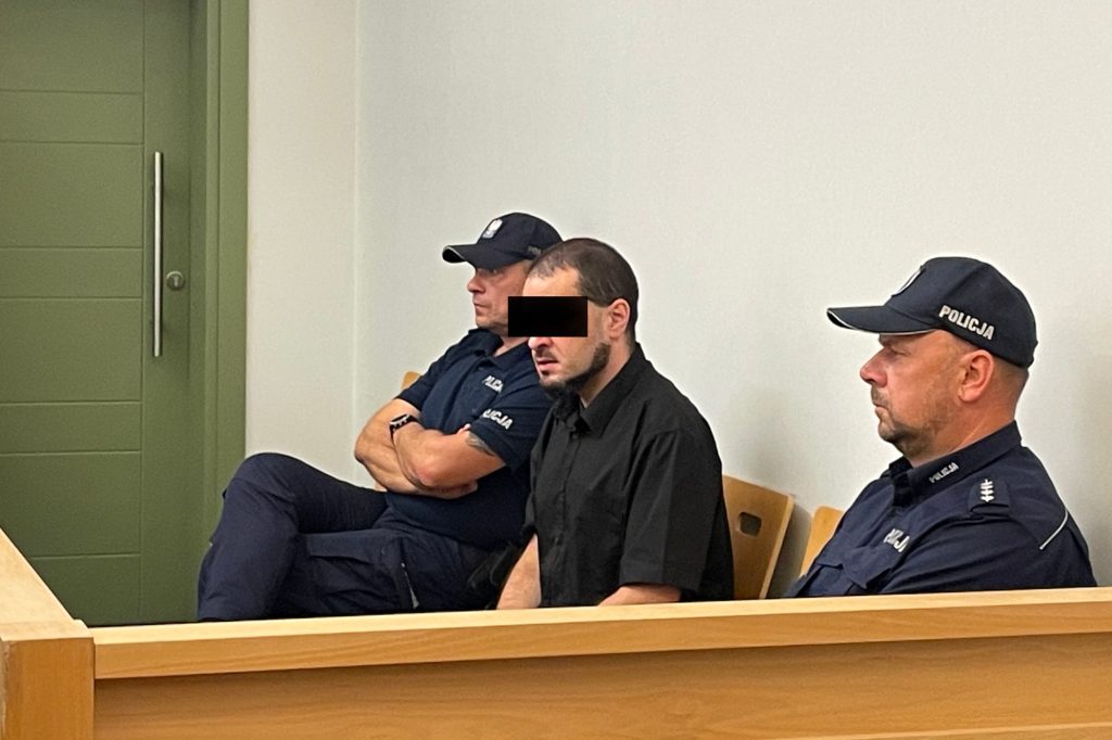 Grzegorz G. oskarżony o spowodowanie śmiertelnego wypadku w Jamnicy przed sądem w Stalowej Woli.