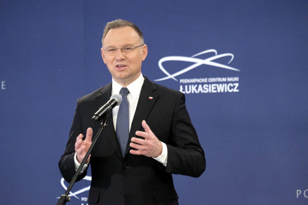 Prezydent Andrzej Duda przemawia do przedsiębiorców i biznesmenów