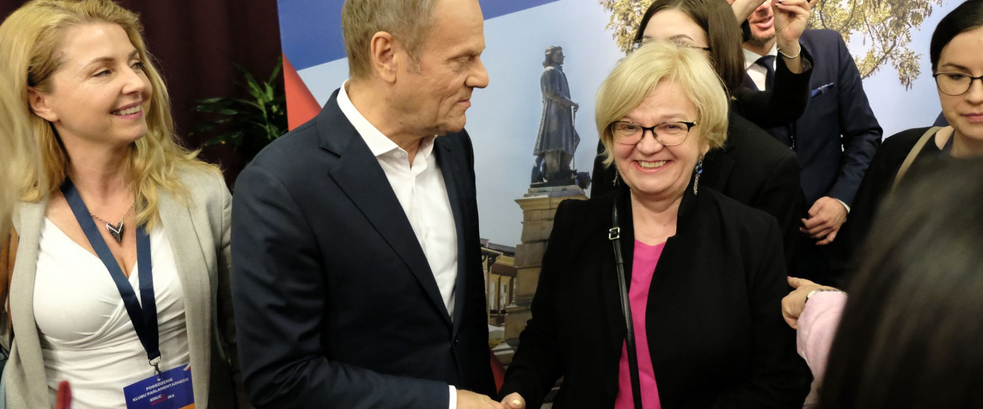 Donald Tusk, Teresa Kubas-Hul i Anna Siewierska-Chmaj