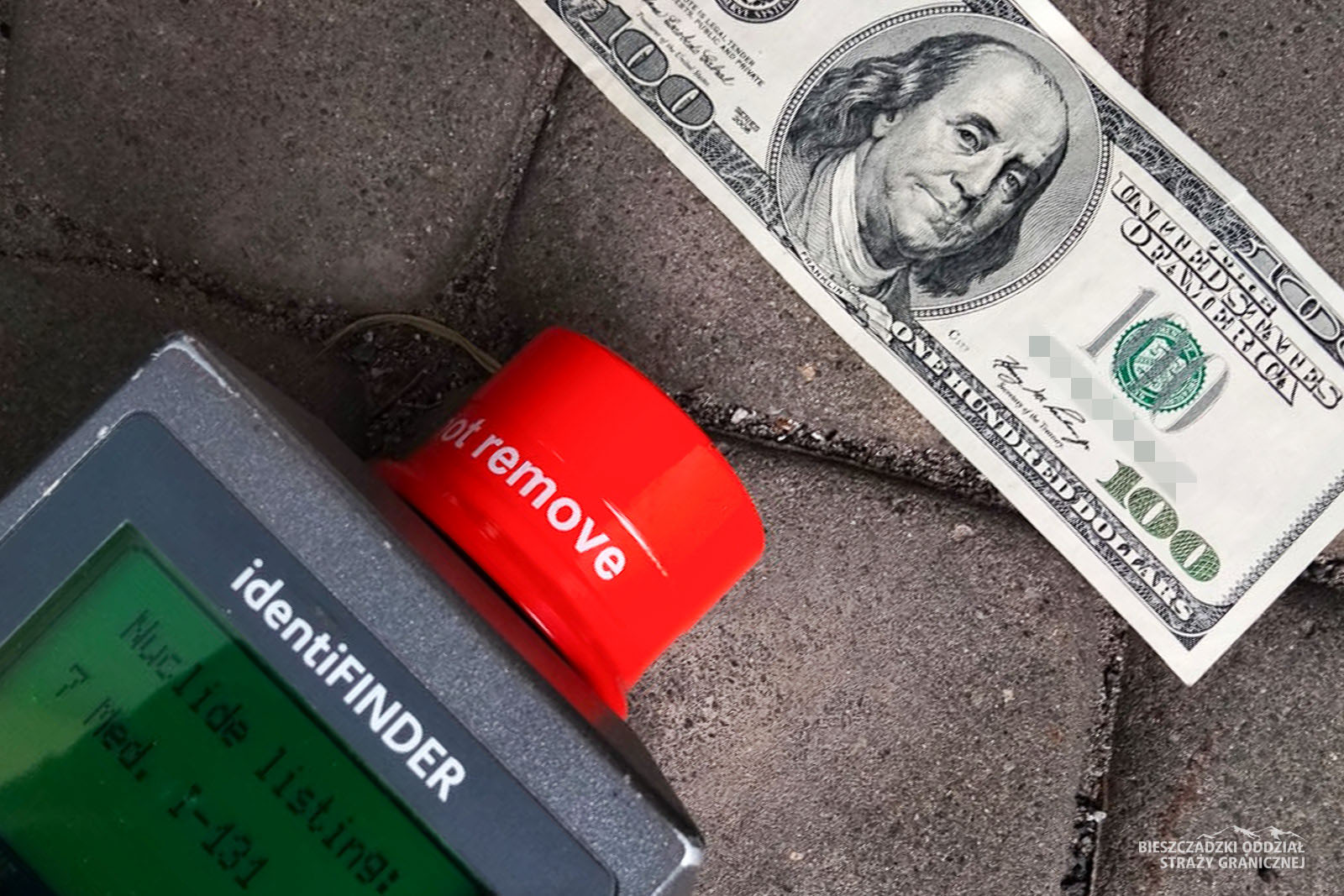 Napromieniowany banknot w bagażu Ukrainki przechwycony na przejściu granicznym w Medyce