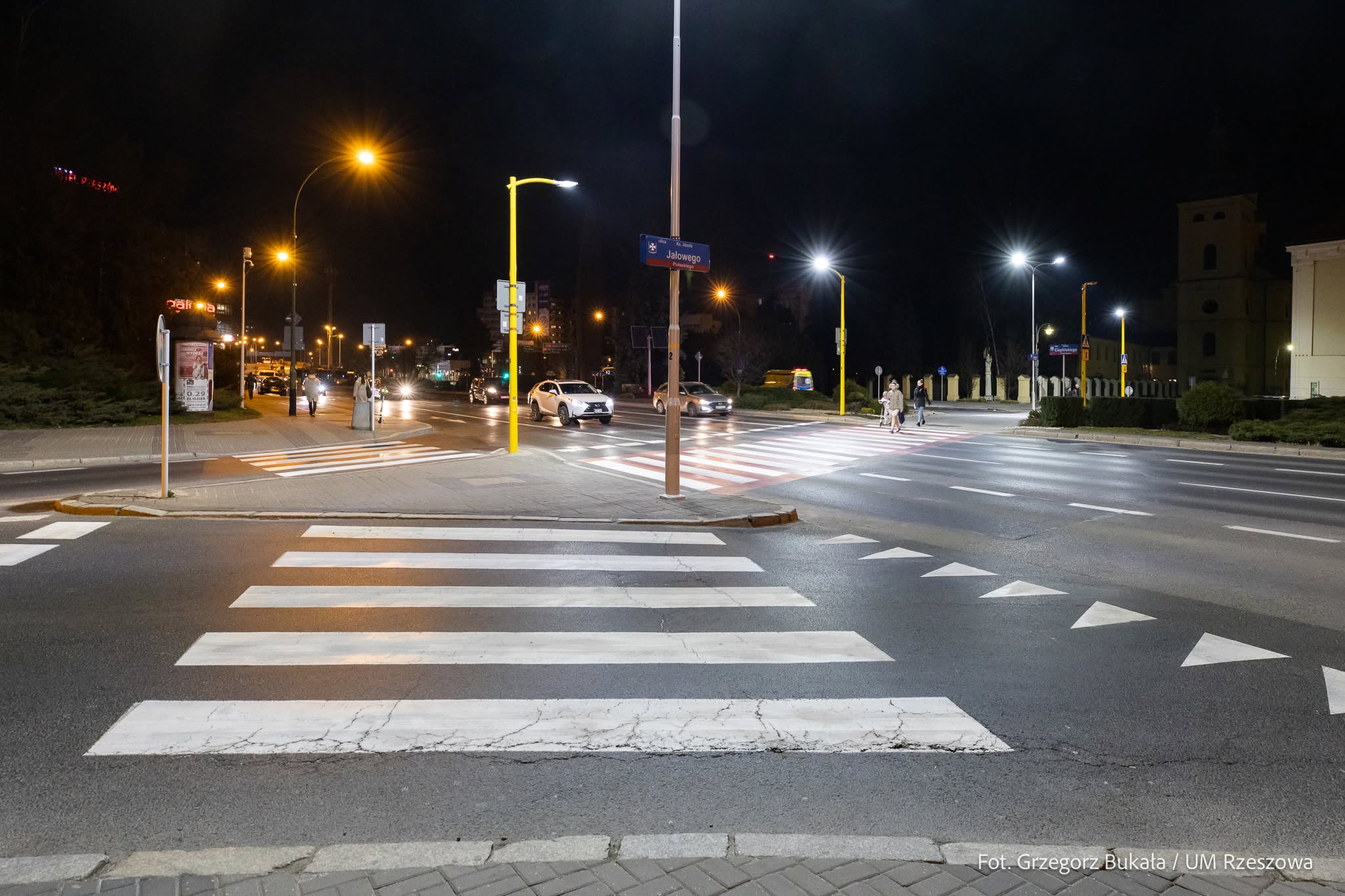 Rzeszów inwestuje w bezpieczeństwo pieszych i planuje doświetlić przejścia