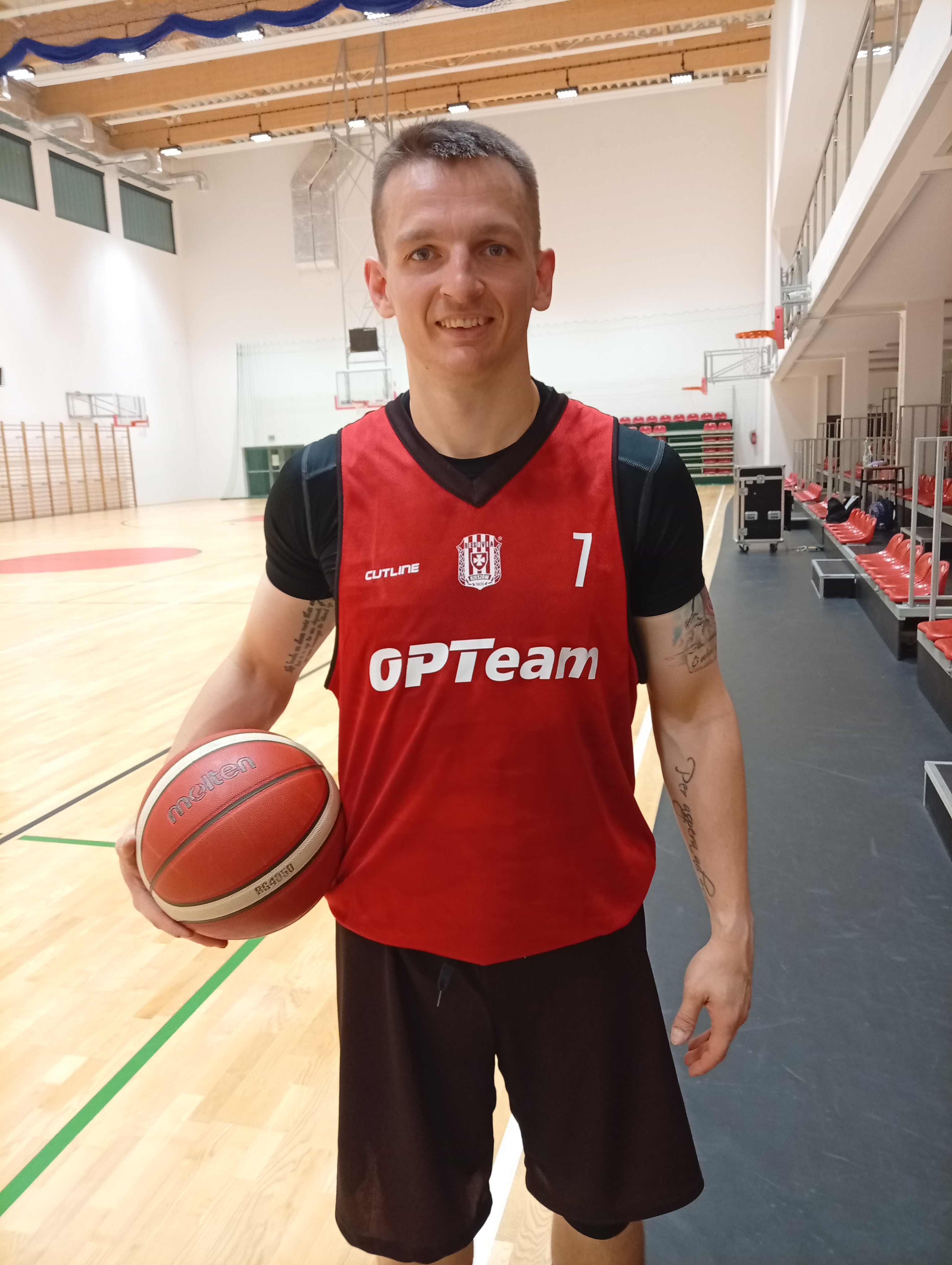 Grzegorz Grochowski, koszykarz OPTeam HOG Resovii: jesteśmy w stanie zrobić w Rzeszowie dobry wynik